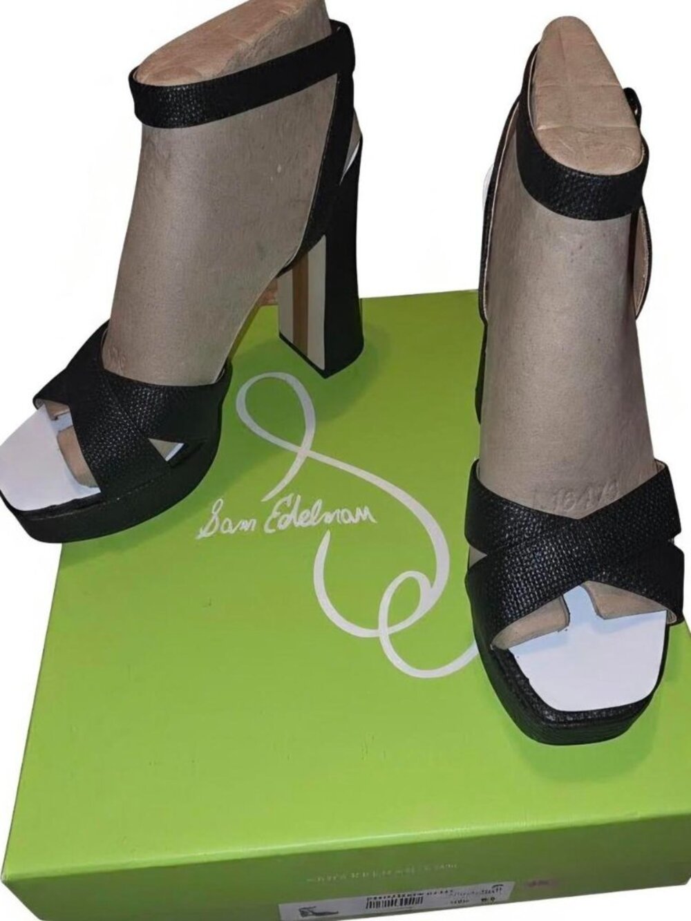 Sam Edelman Women's Black Courts heels with bottom design new in box size 9.5